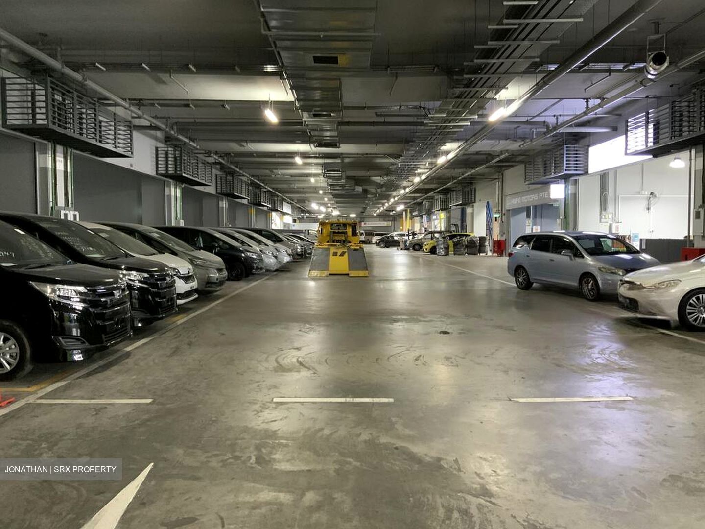 Carros Centre (D25), Factory #460714771
